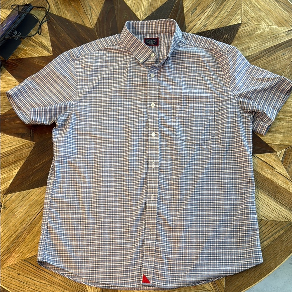 UNTUCKit Blue and White Casual Button Down Shirt